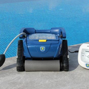 Swimming Pool Cleaning Tool